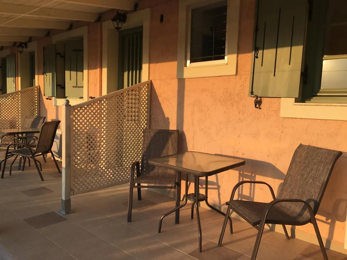 Despina Studios And Apartments Lassi